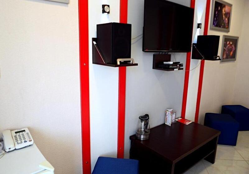 اتاق استاندارد, Rock Hotel First Line