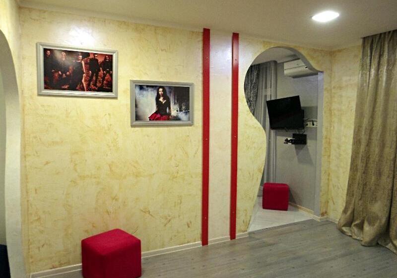 اتاق استاندارد, Rock Hotel First Line