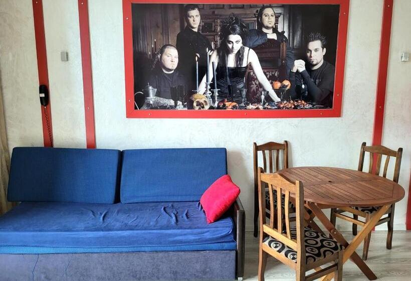 آپارتمان 1 خوابه با بالکن, Rock Hotel First Line