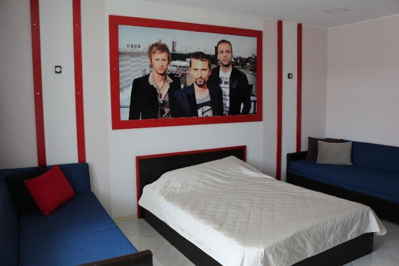 اتاق استاندارد, Rock Hotel First Line