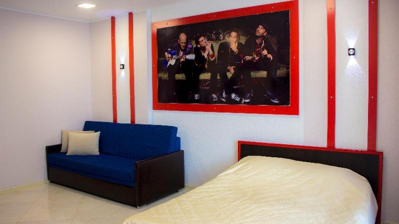 اتاق استاندارد, Rock Hotel First Line