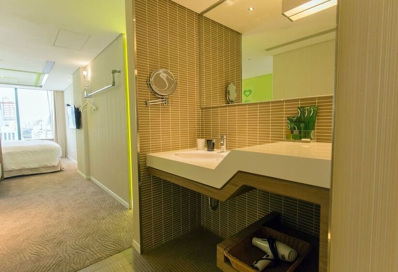 اتاق کلاسیک با تخت دوبل, Green World Hotel   Zhonghua