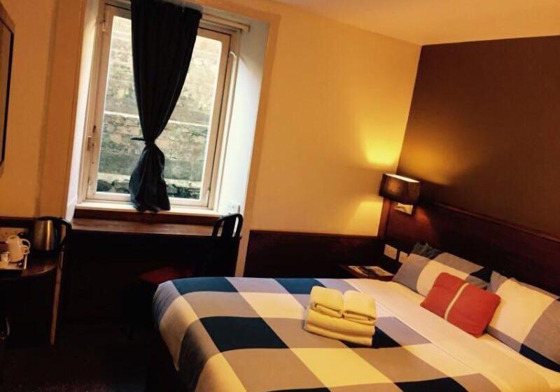 חדר סטנדרט, Glasgow House