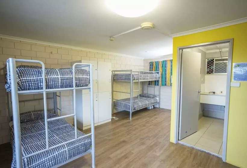 ルームシェアのワンベッド, The Hostel, Airlie Beach