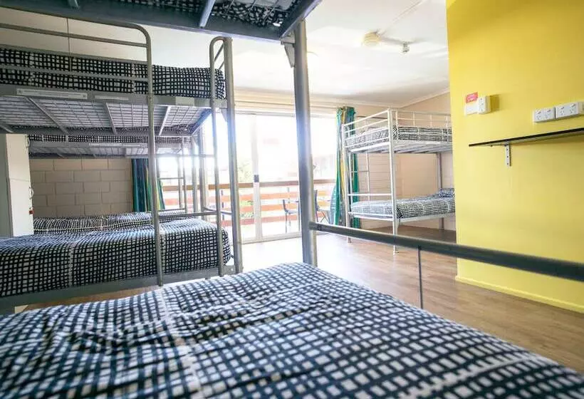 ルームシェアのワンベッド, The Hostel, Airlie Beach