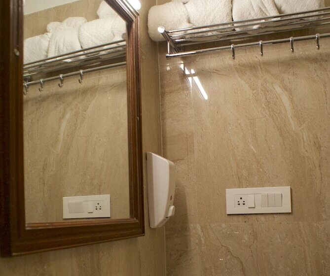 اتاق اجرایی, Alpana