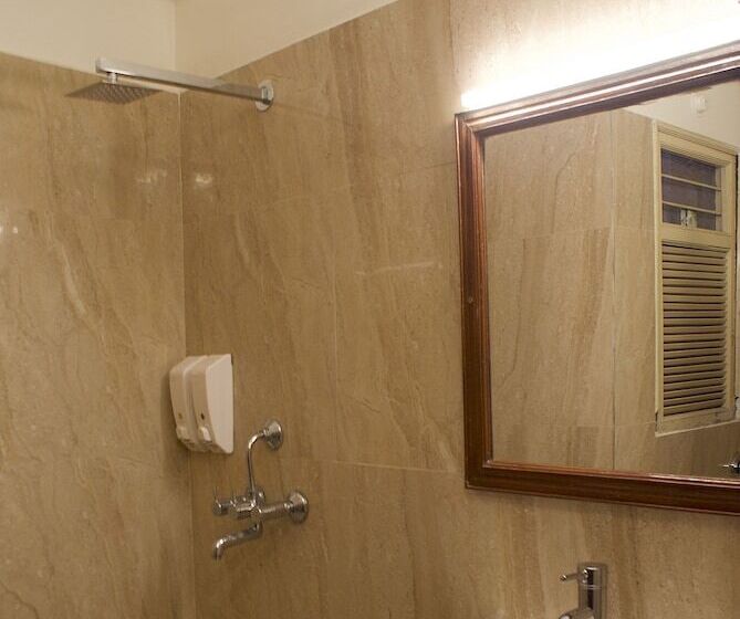 اتاق اجرایی, Alpana