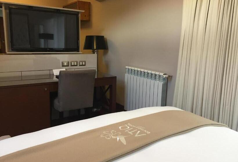 جناح ديلوكس, Atiq Boutique