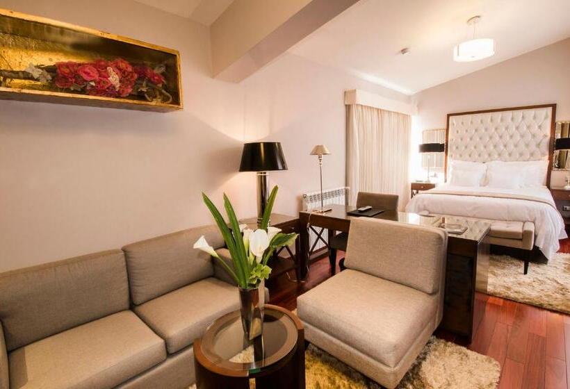 جناح ديلوكس, Atiq Boutique