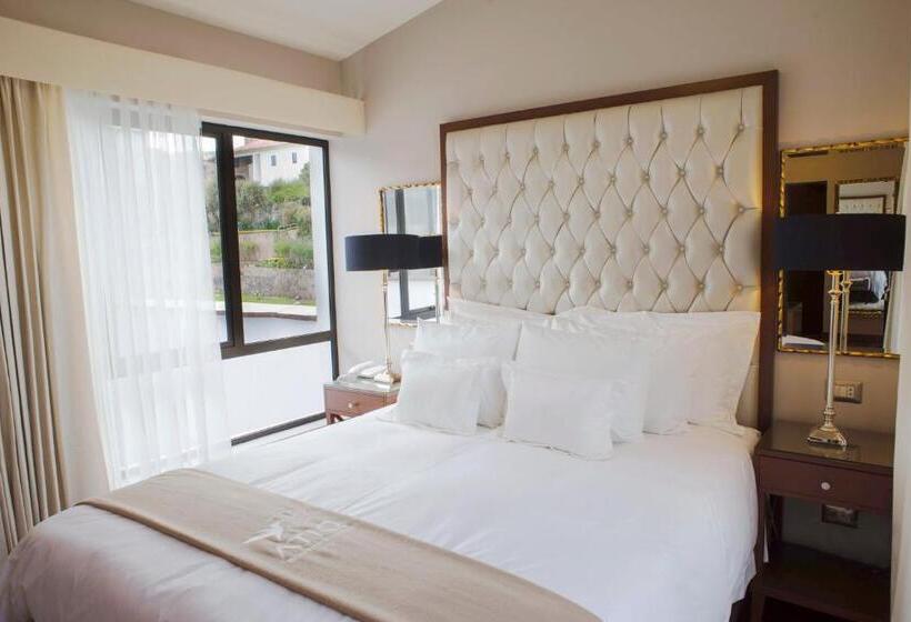 جناح ديلوكس, Atiq Boutique