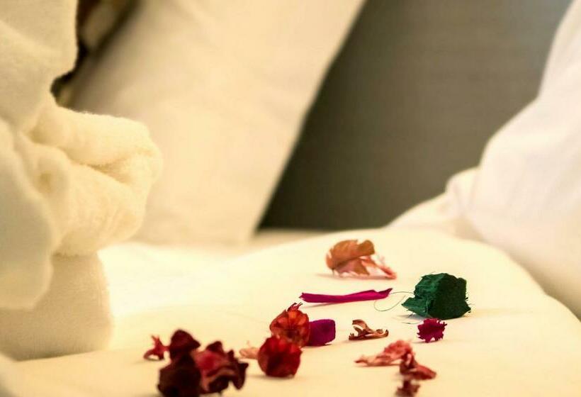 غرفة قياسية, Black Tulip  Porto Gaia