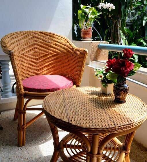 スタンダードルーム, Bonny Hotel 4 Floors No Elevator