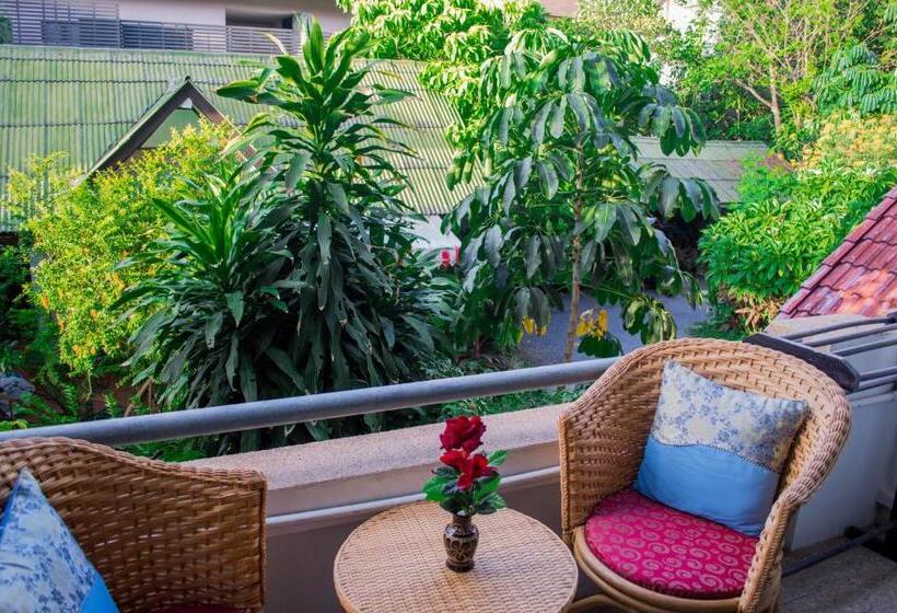 スタンダードトリプルルーム, Bonny Hotel 4 Floors No Elevator