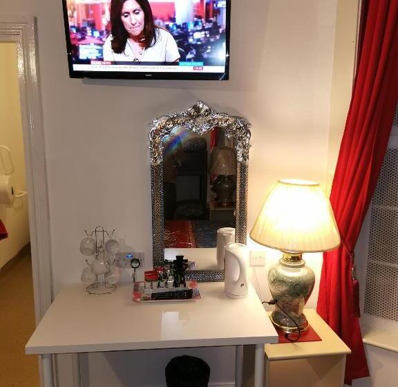 غرفة عائلية, Bukhari