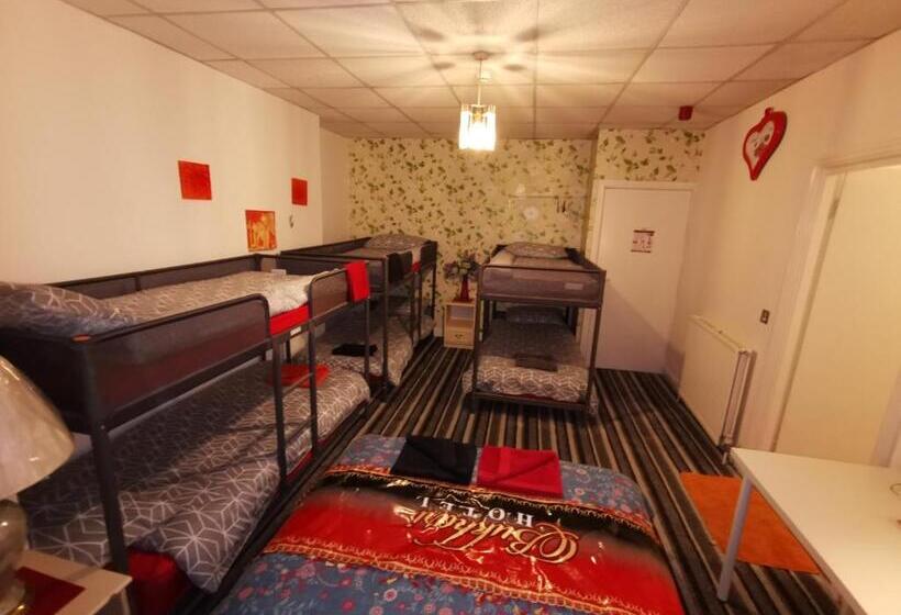 غرفة عائلية, Bukhari