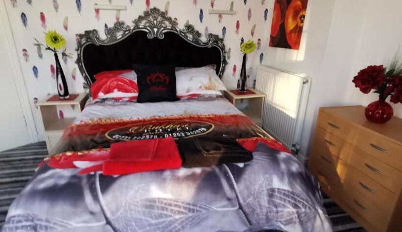 غرفة قياسية رباعية, Bukhari