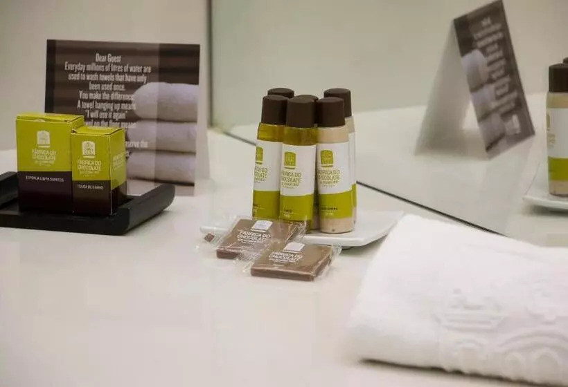 اتاق اکونومی, Fabrica Do Chocolate