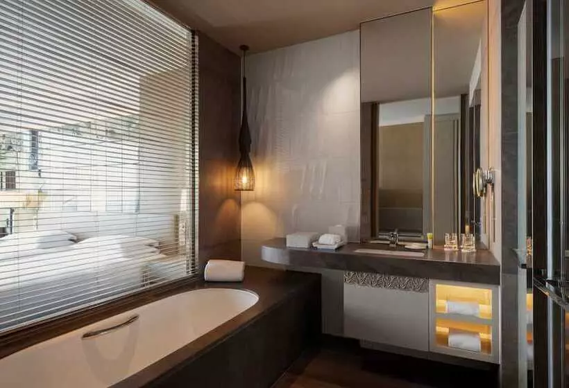 湖の見えるクラブルーム, Hyatt Regency Suzhou