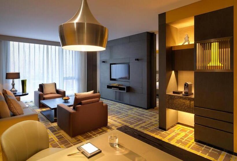 带大床的套房, Hyatt Regency Tianjin East