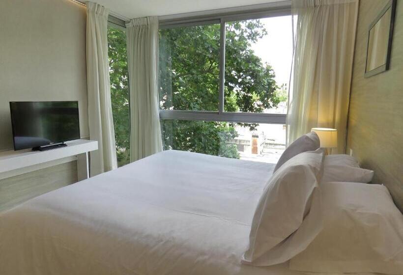 اتاق سوپریور با تخت بزرگ, Smart Hotel Montevideo