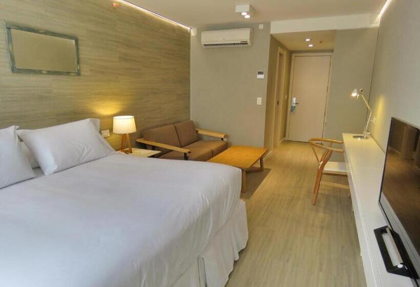 اتاق سوپریور با تخت بزرگ, Smart Hotel Montevideo