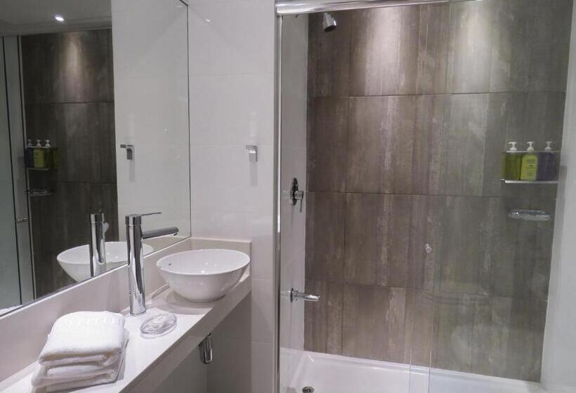 اتاق لوکس با بالکن, Smart Hotel Montevideo