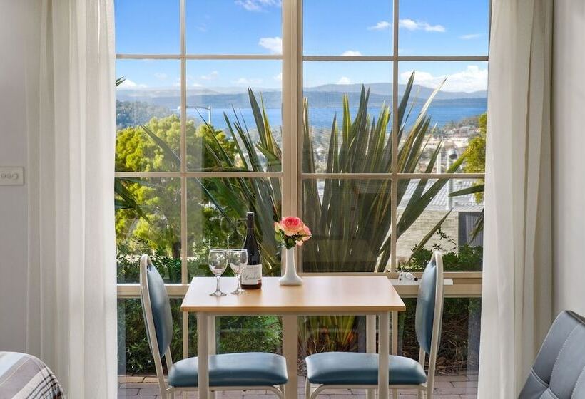 غرفة قياسية, Southern Lights