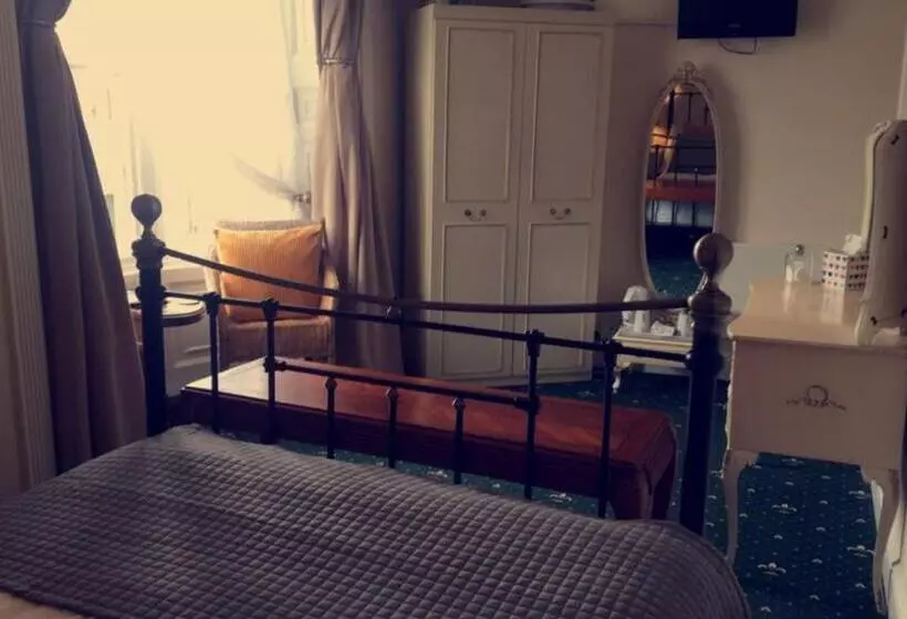 サイドオーシャンビュースタンダードルーム, The Bay Guest House