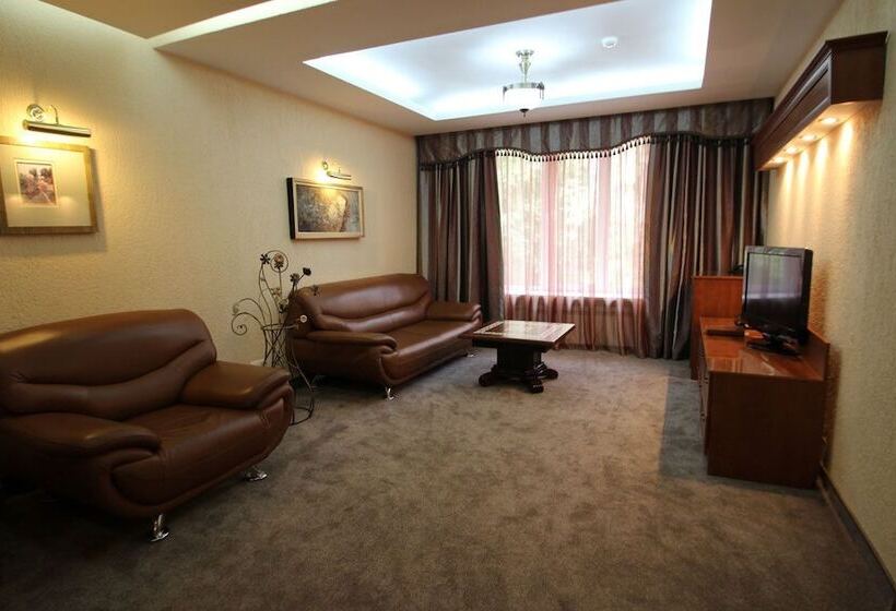 سوییت, Uyut Almaty