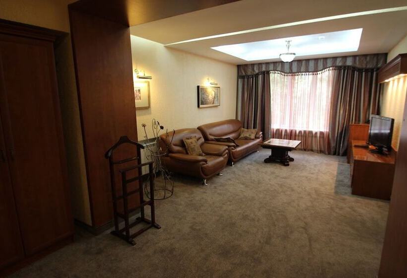 سوییت, Uyut Almaty