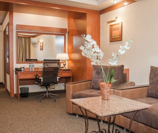 سوییت, Uyut Almaty