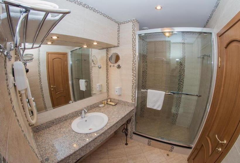 اتاق راحتی, Uyut Almaty