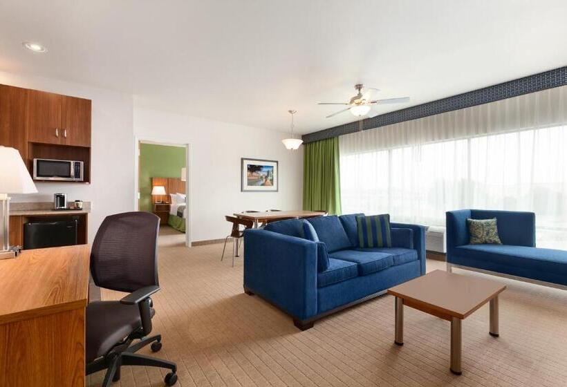 חדר דלוקס עם מיטת קינג, Sol Cypress, San Antonio, A Tribute Portfolio