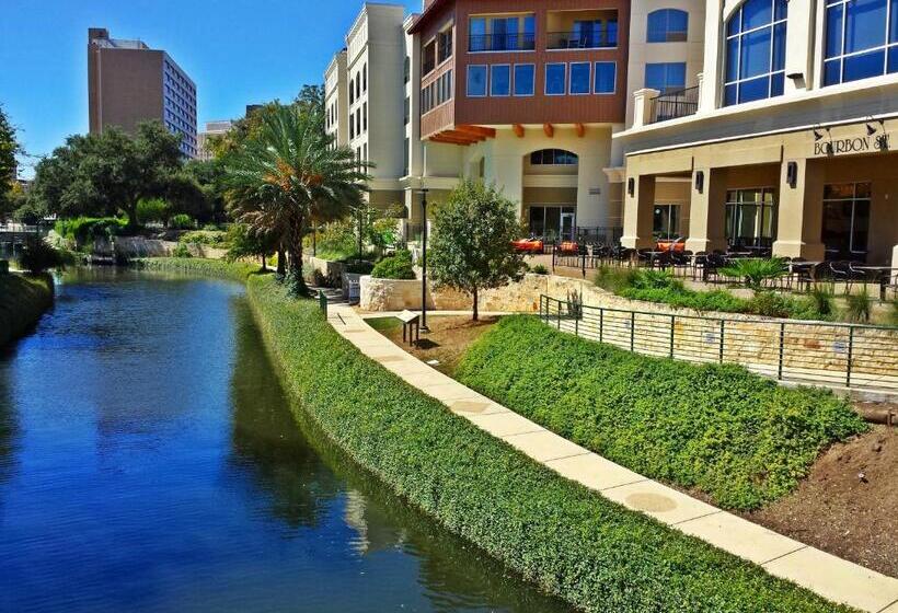 חדר דלוקס מותאם לאנשים עם מוגבלויות, Sol Cypress, San Antonio, A Tribute Portfolio