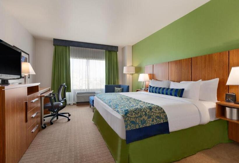 חדר דלוקס מותאם לאנשים עם מוגבלויות, Sol Cypress, San Antonio, A Tribute Portfolio