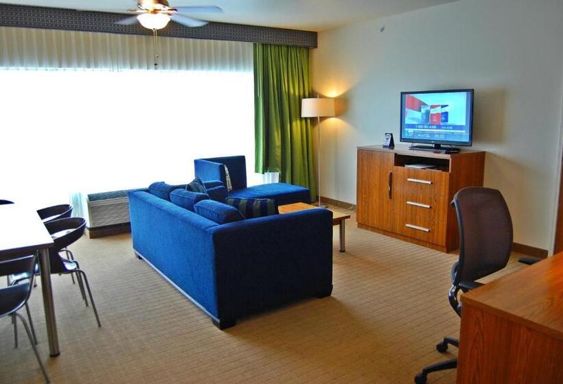 סוויטה מותאמת לאדם עם מוגבלויות, Sol Cypress, San Antonio, A Tribute Portfolio