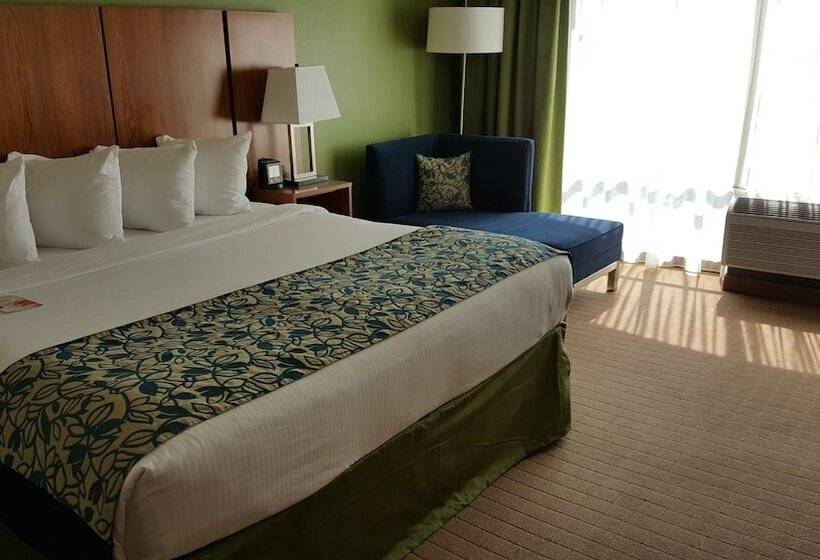 חדר דלוקס עם מרפסת, Sol Cypress, San Antonio, A Tribute Portfolio