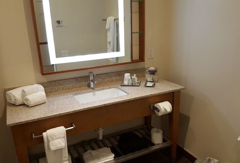 חדר דלוקס עם מרפסת, Sol Cypress, San Antonio, A Tribute Portfolio