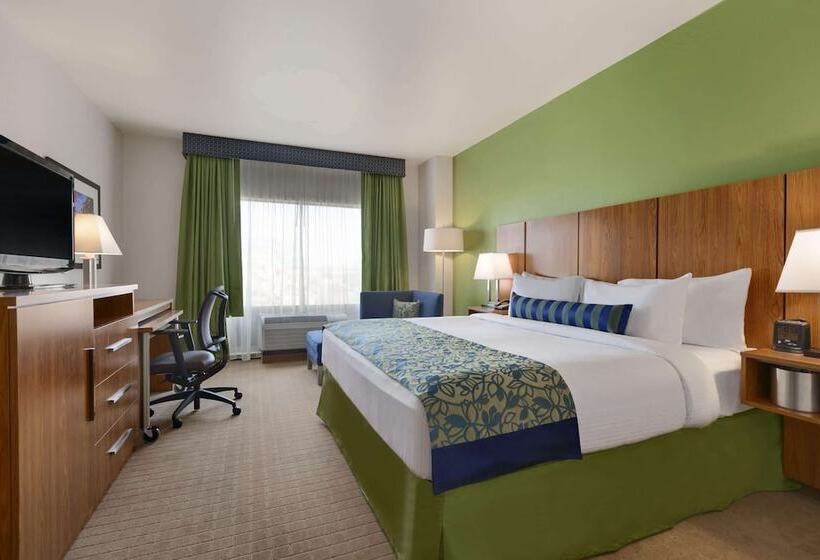 חדר דלוקס מותאם לאנשים עם מוגבלויות, Sol Cypress, San Antonio, A Tribute Portfolio