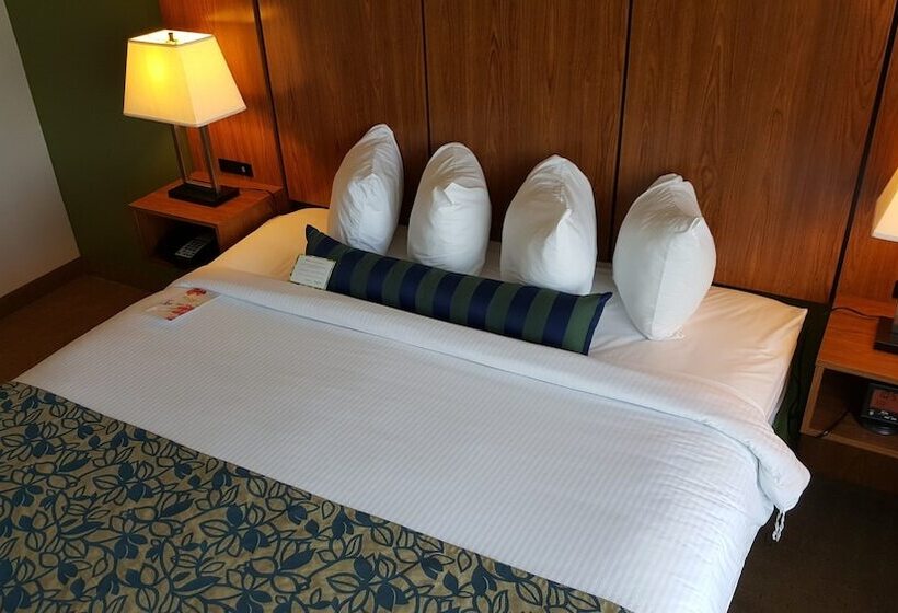 סוויטה מותאמת לאדם עם מוגבלויות, Sol Cypress, San Antonio, A Tribute Portfolio