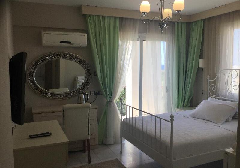 Номер Стандарт Вид на Море, The Prince Inn Hotel & Villas