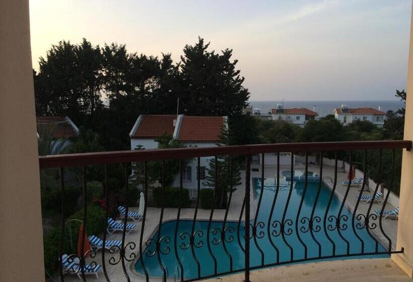 Номер Стандарт Вид на Море, The Prince Inn Hotel & Villas