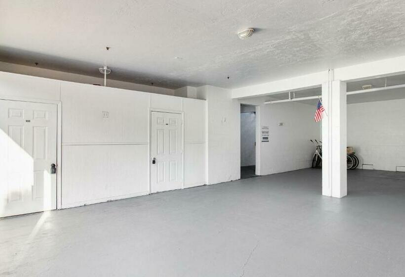 침실 2개 아파트, Latitude Adjustment