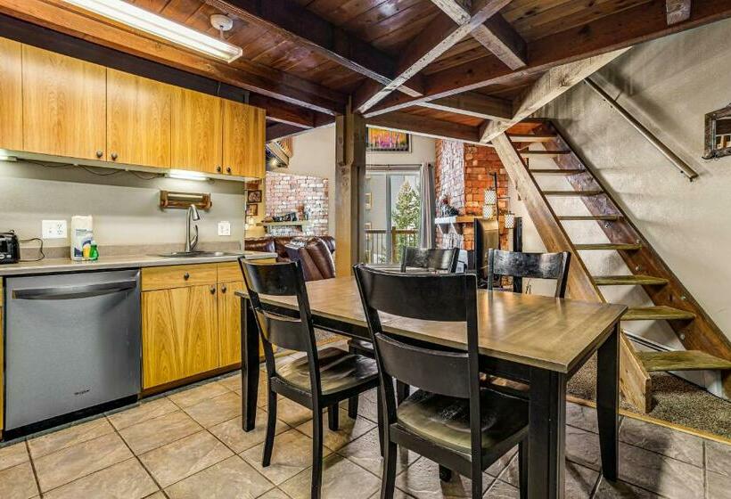 带2个卧室的公寓, Lodgepole Landing