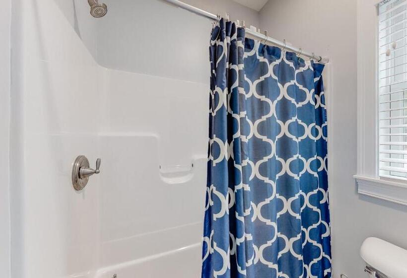 3间卧室的房子, Cape Arundel House