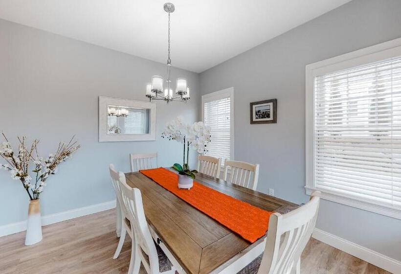 3间卧室的房子, Cape Arundel House