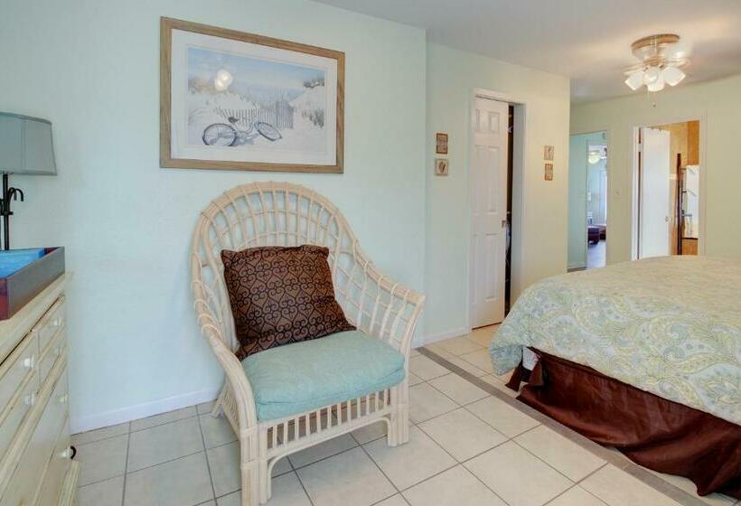 شقة غرفتين, Mesquite House Upstairs Unit