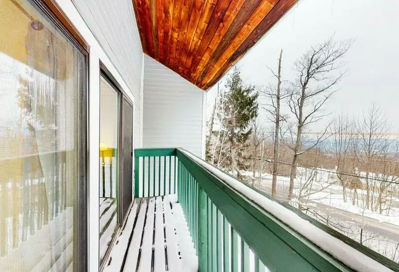 ３ベッドルームアパートメント, Trailside 5b