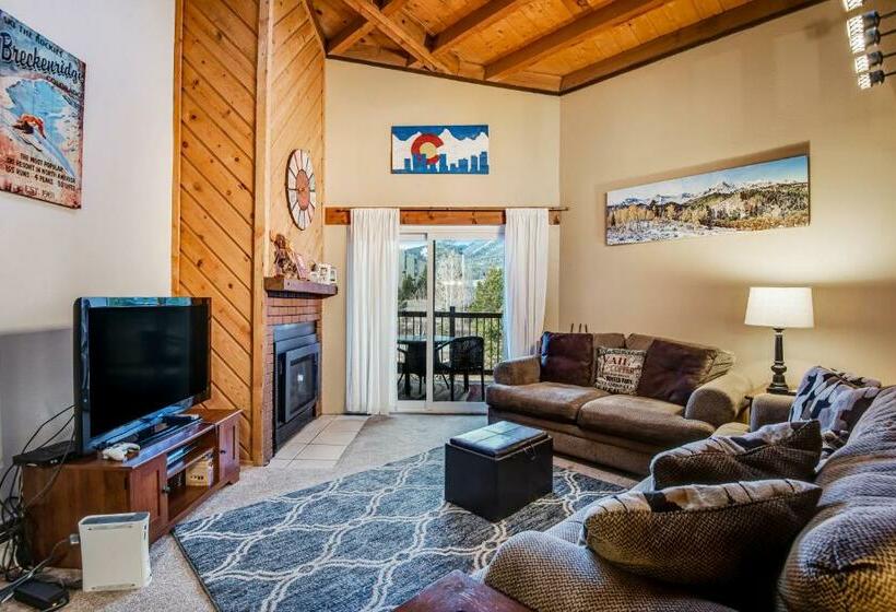 带2个卧室的公寓, Treehouse Condo Unit H202