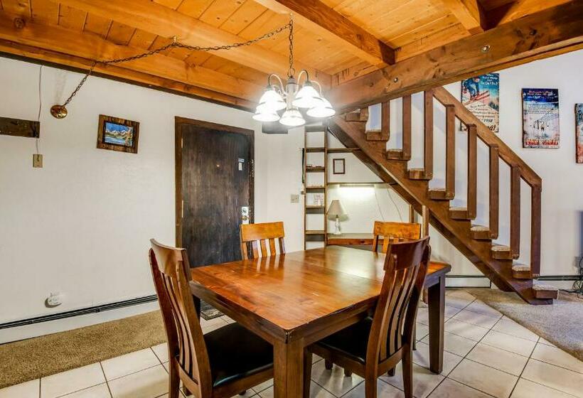침실 2개 아파트, Treehouse Condo Unit H202